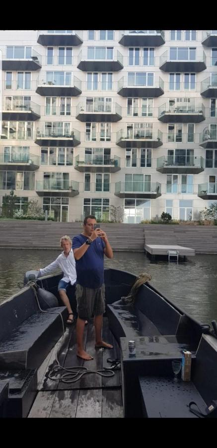 Euphrate Houseboat Hotel Amsterdam Bagian luar foto