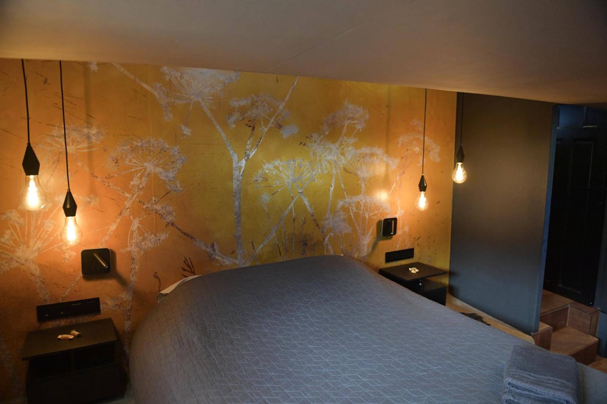 Euphrate Houseboat Hotel Amsterdam Bagian luar foto